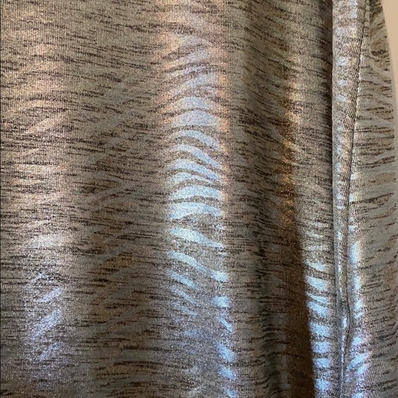 Blouse - Picture 2 of 3